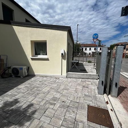 メストレCasa Rielta, Tram E Parkingアパートメント エクステリア 写真