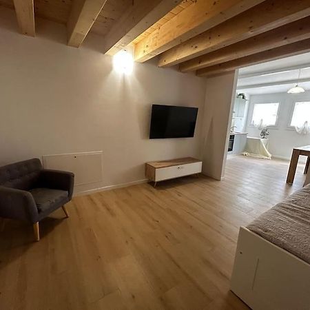 メストレCasa Rielta, Tram E Parkingアパートメント エクステリア 写真