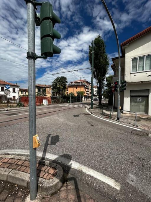 メストレCasa Rielta, Tram E Parkingアパートメント エクステリア 写真