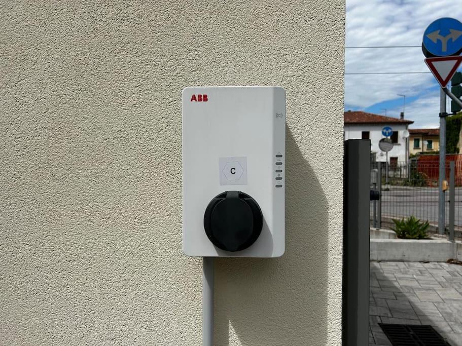 メストレCasa Rielta, Tram E Parkingアパートメント エクステリア 写真